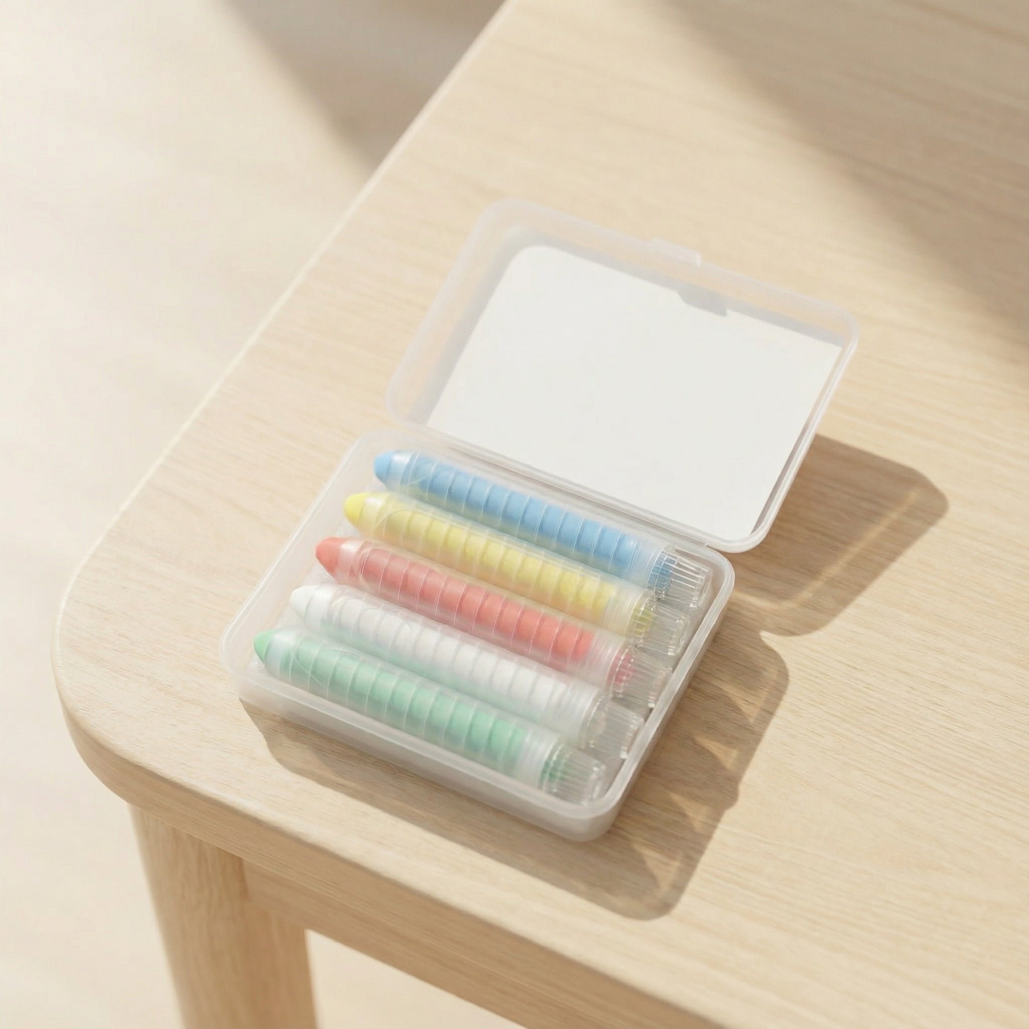 Washable crayons for kids in a clear box, featuring smooth-gliding gel crayons for drawing.